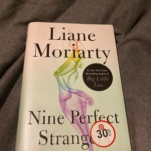 Nine perfect strangers by Liane Moriarty